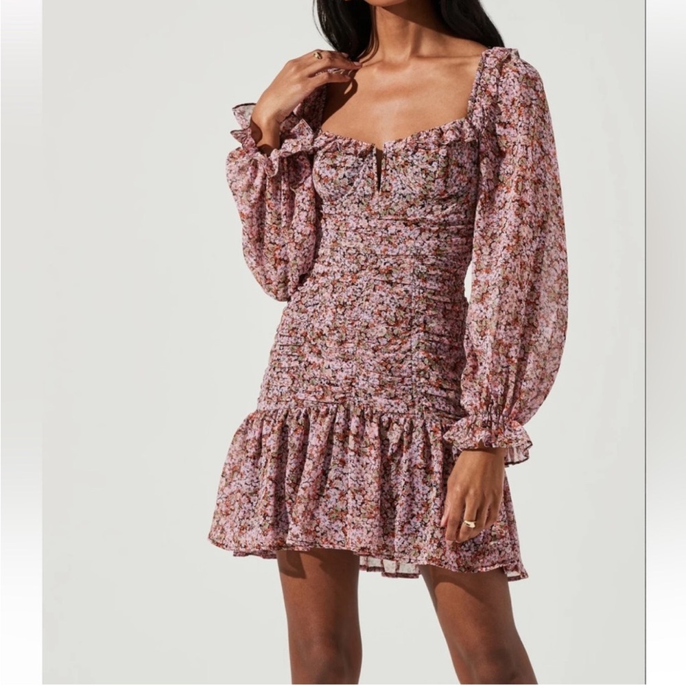 Astr The Label Carmella Ruched Long Sleeve Mini Dress Black Pink S floral